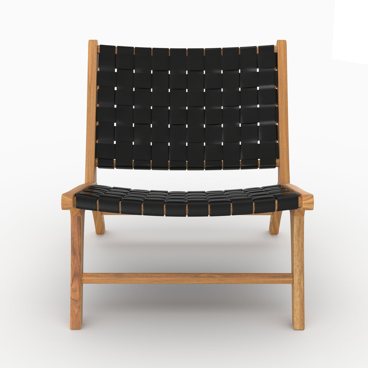 Fauteuil Kuna en teck et cuir tressé noir vu de face - Maison Pavane