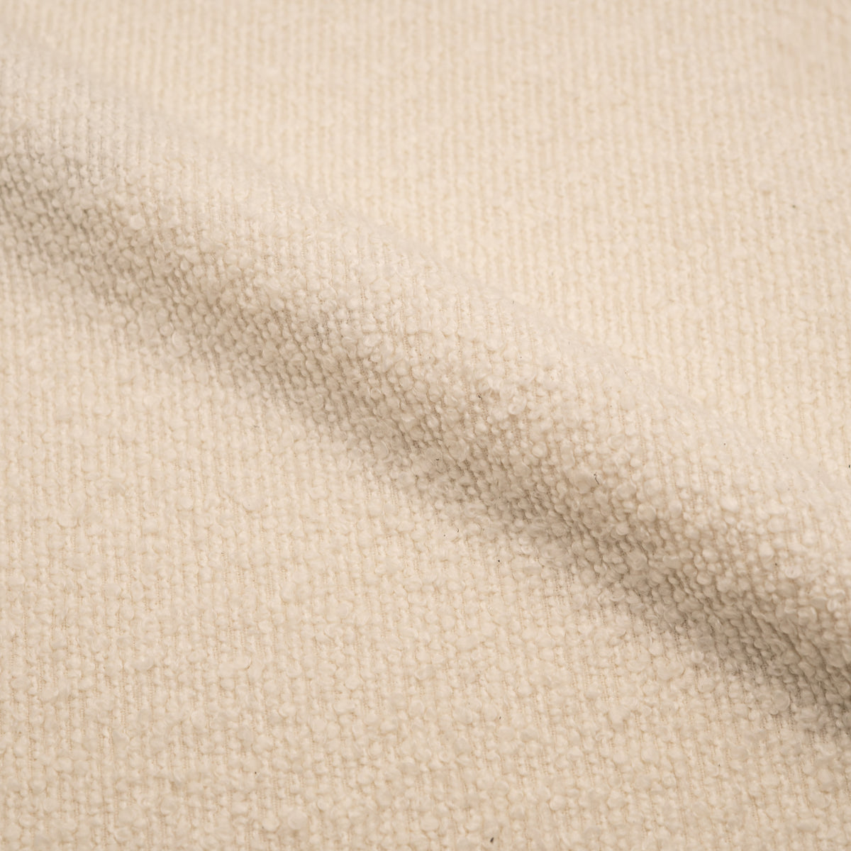 2 chaises tissu bouclé beige Swan
