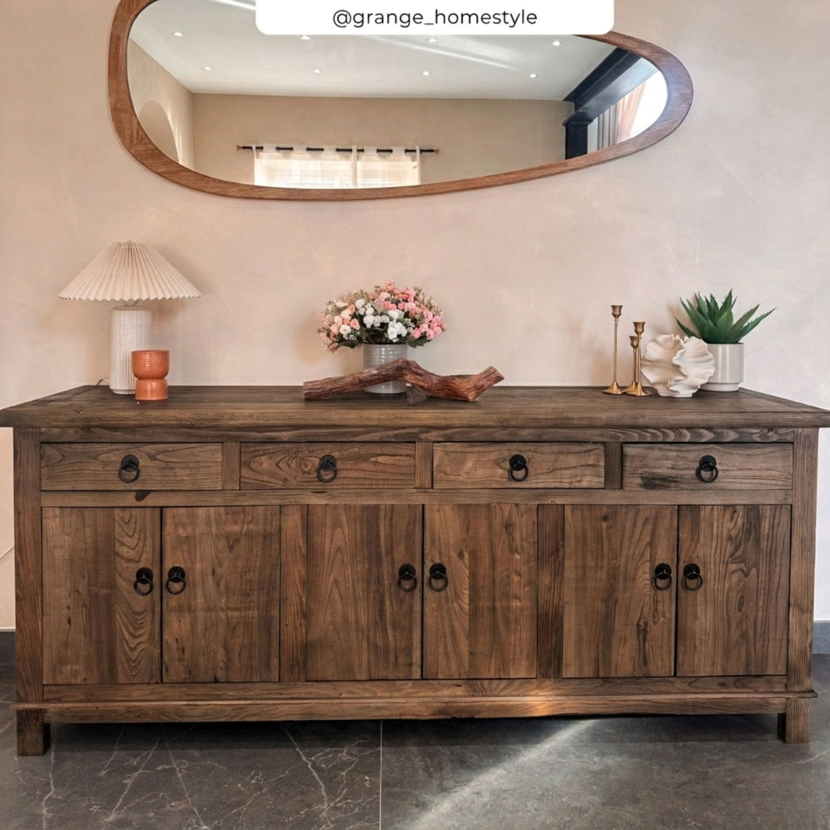Ambiance buffet bois vieilli rustique métal noir – Maison Pavane