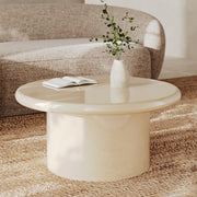 Ambiance table basse blanche laquée glossy – Maison Pavane