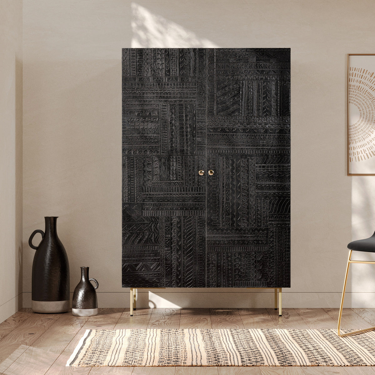 armoire noire gravee chimane rangement