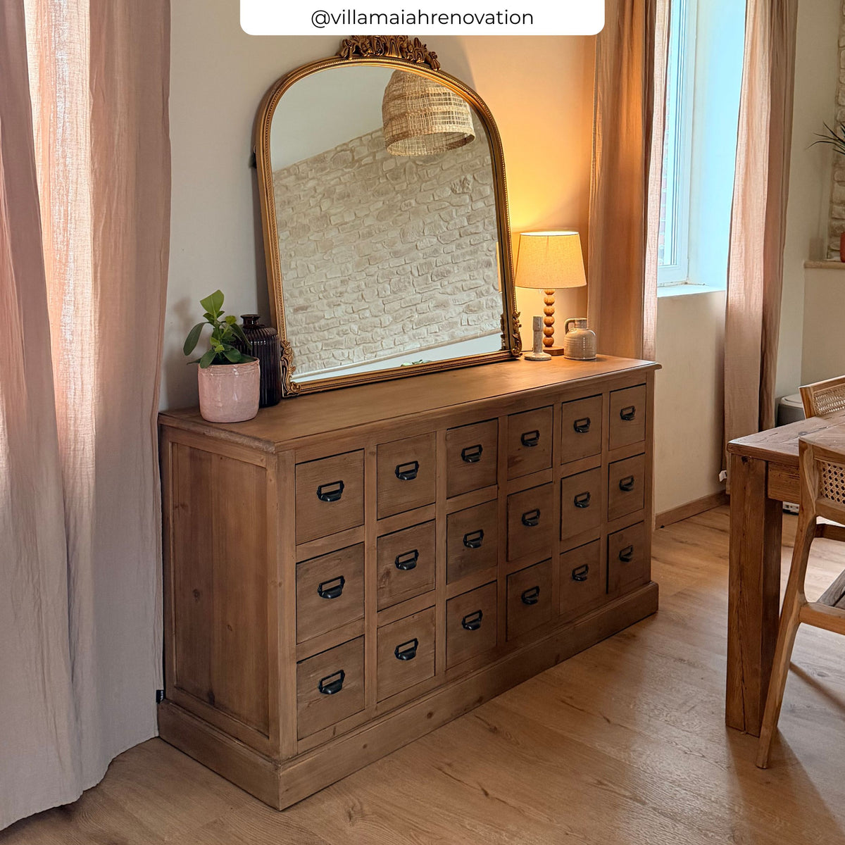 Miramas - Sideboard aus Holz mit 18 Schubladen