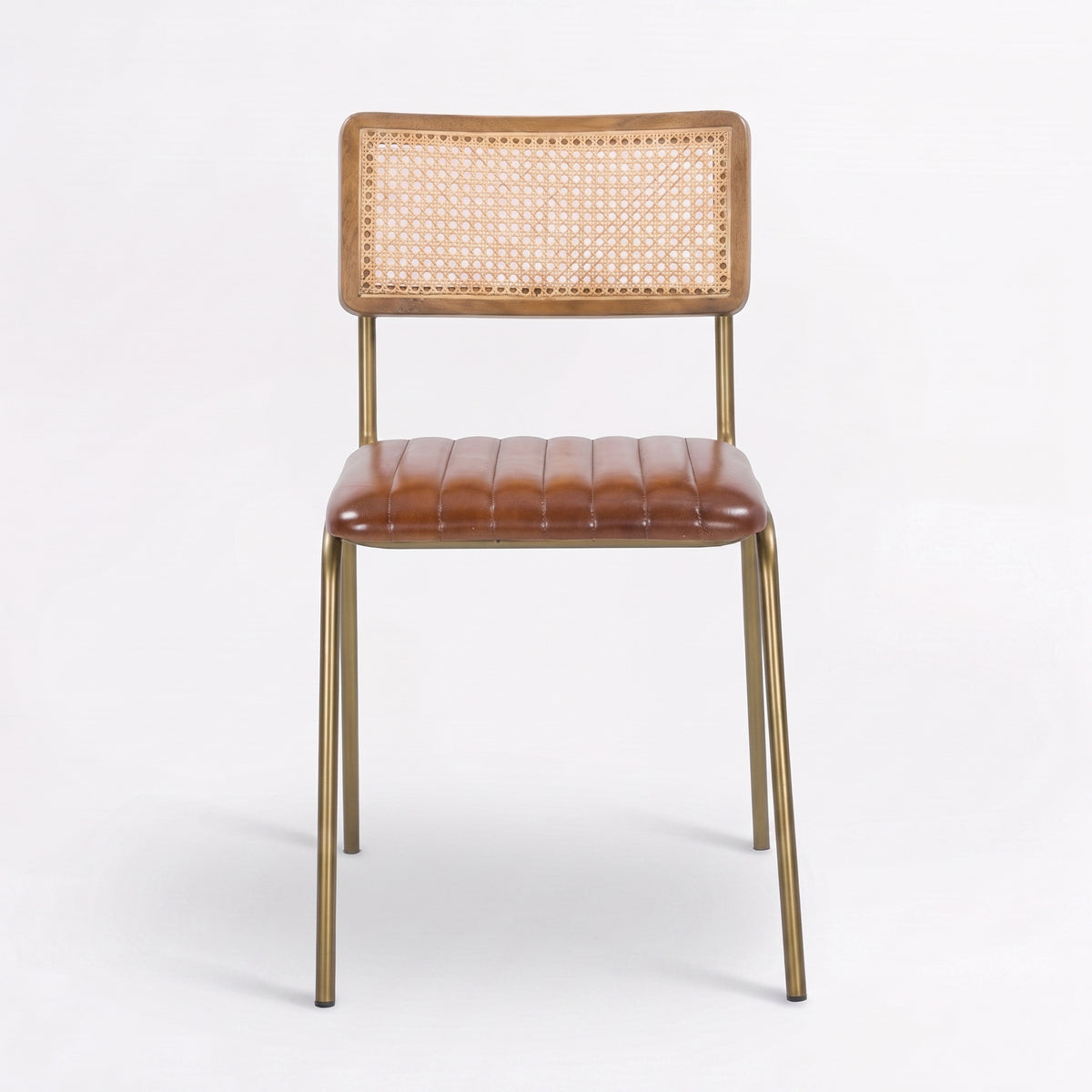 Chaise Arsène en cannage et cuir marron, vue de face - Maison Pavane