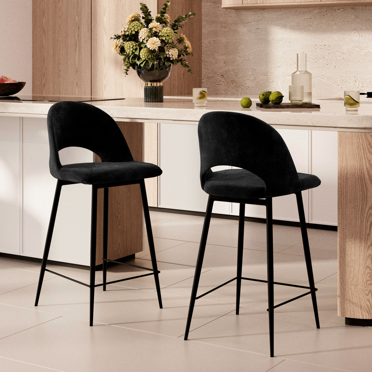 chaise de bar noire peneloppe mi hauteur velours