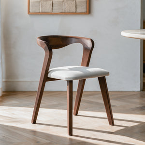 Chaise en bois d'hévéa marron et tissu beige Hawa – Maison Pavane