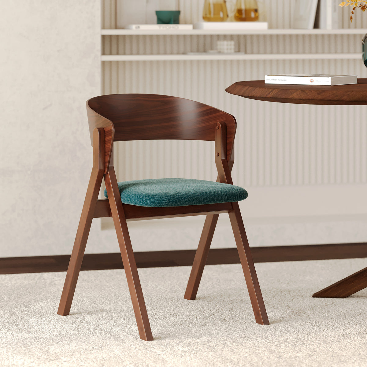 chaise en bois hevea fonce tissu vert heloise