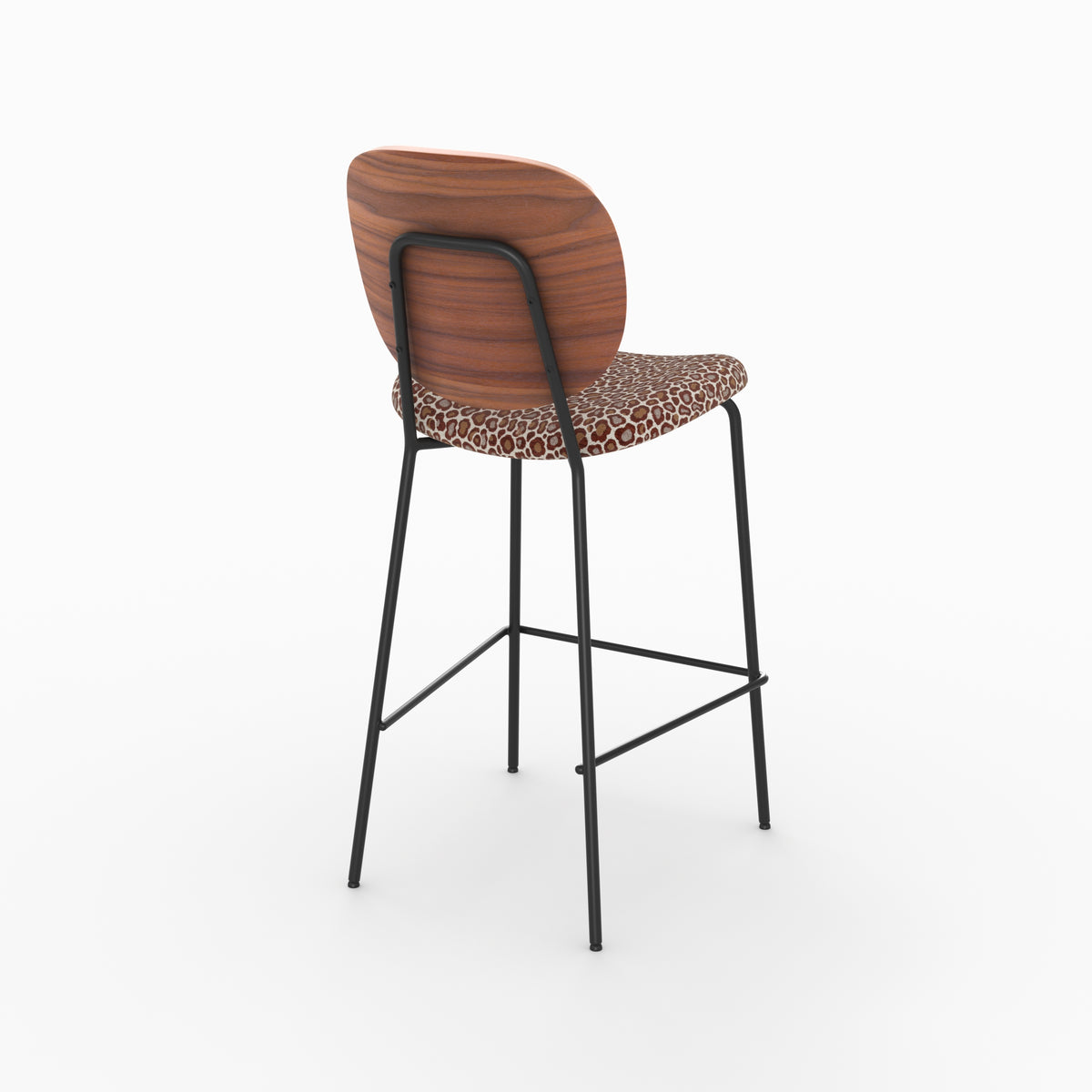 Chaise pour îlot central Simone en tissu léopard bordeaux et bois, pieds en métal noir, vue de trois-quarts arrière - Maison Pavane