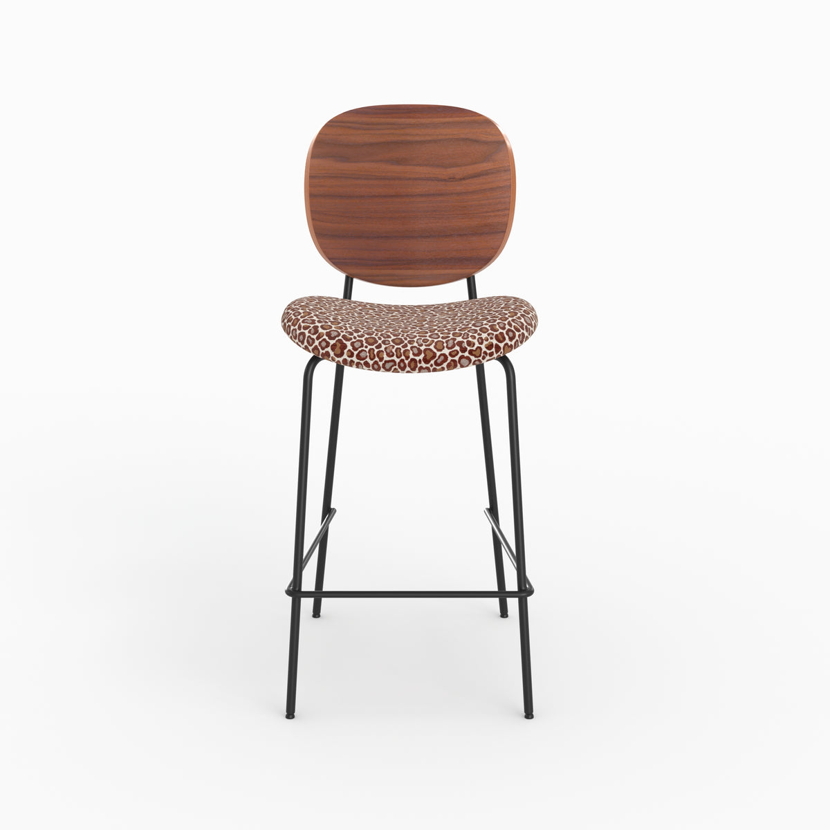 Chaise pour îlot central Simone en tissu léopard bordeaux et bois, pieds en métal noir, vue de face - Maison Pavane