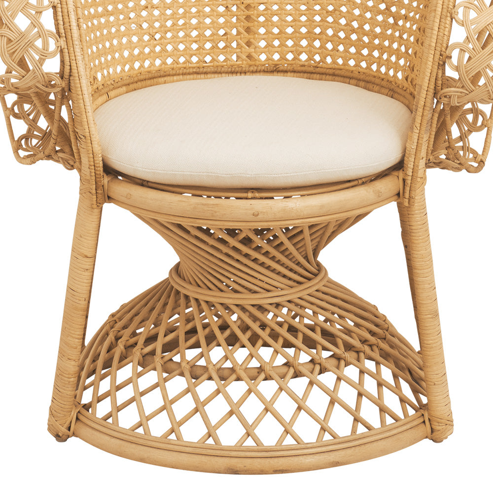 fauteuil en rotin et coussin rond blanc eloa