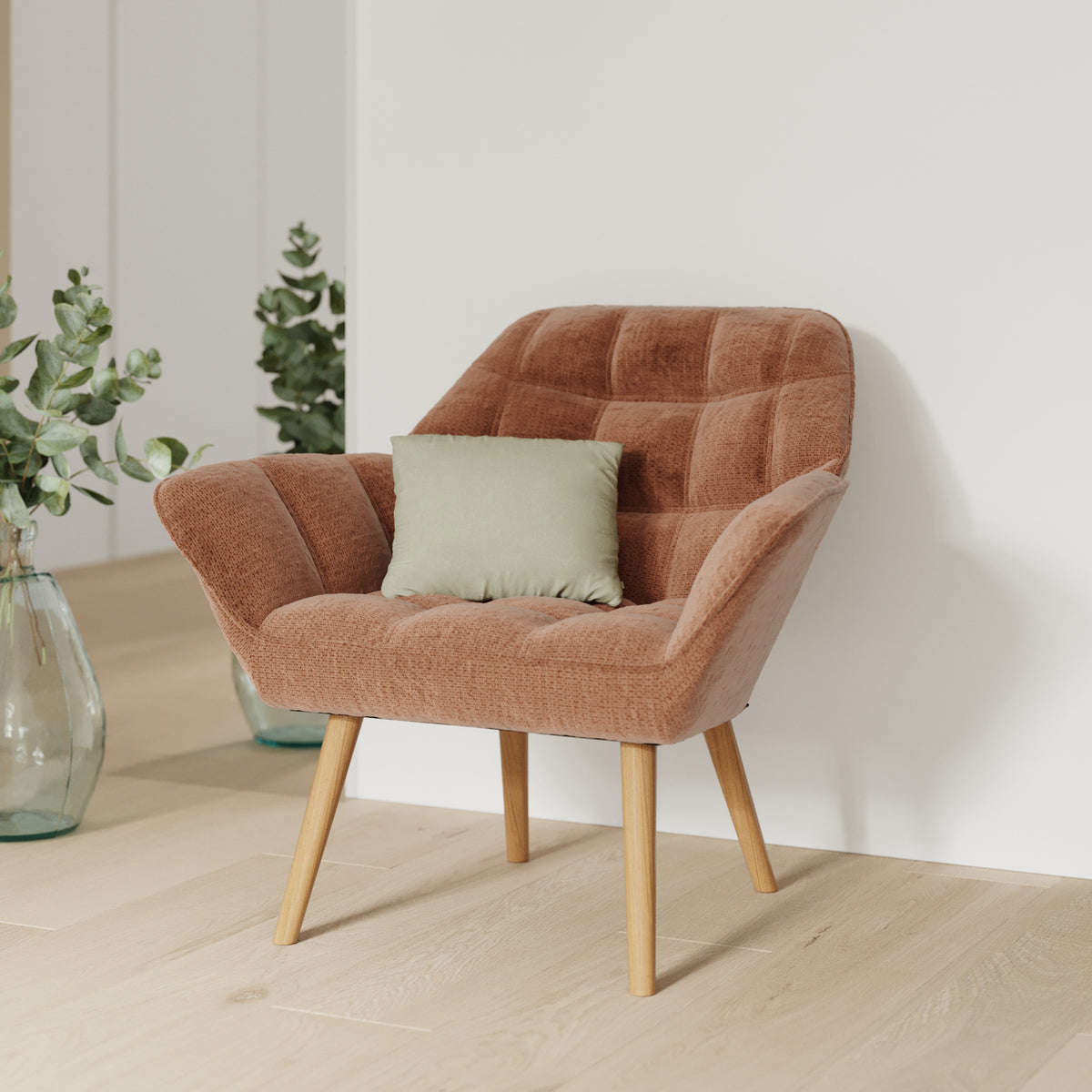 fauteuil en tissu vieux rouge simba pieds bois clair