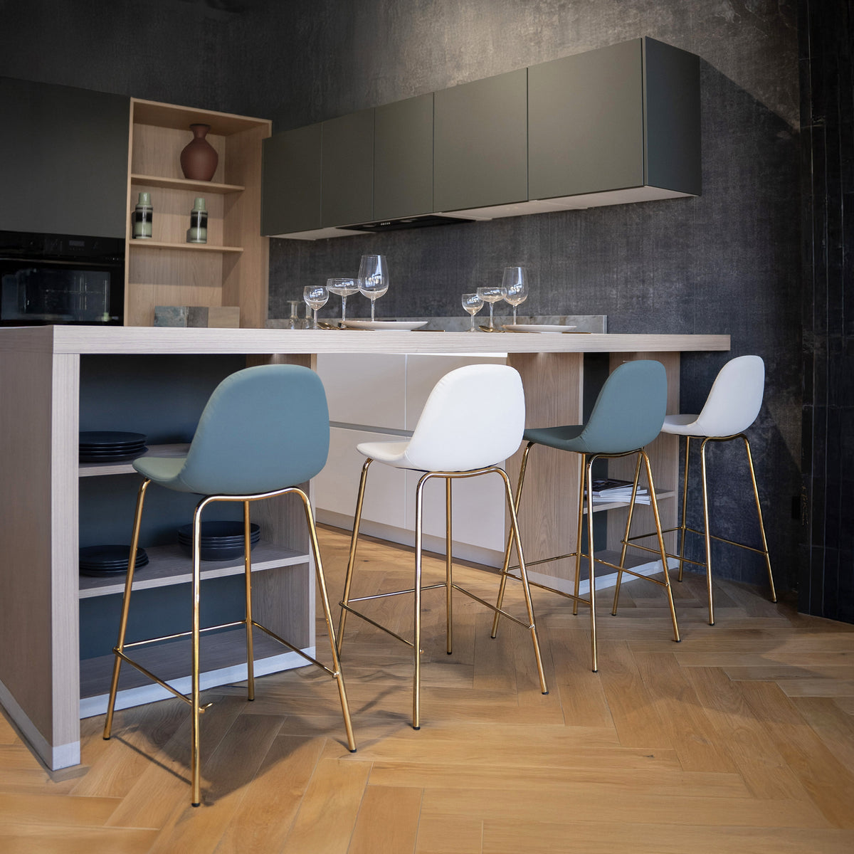 Henrik chaises de bar blanche et bleues