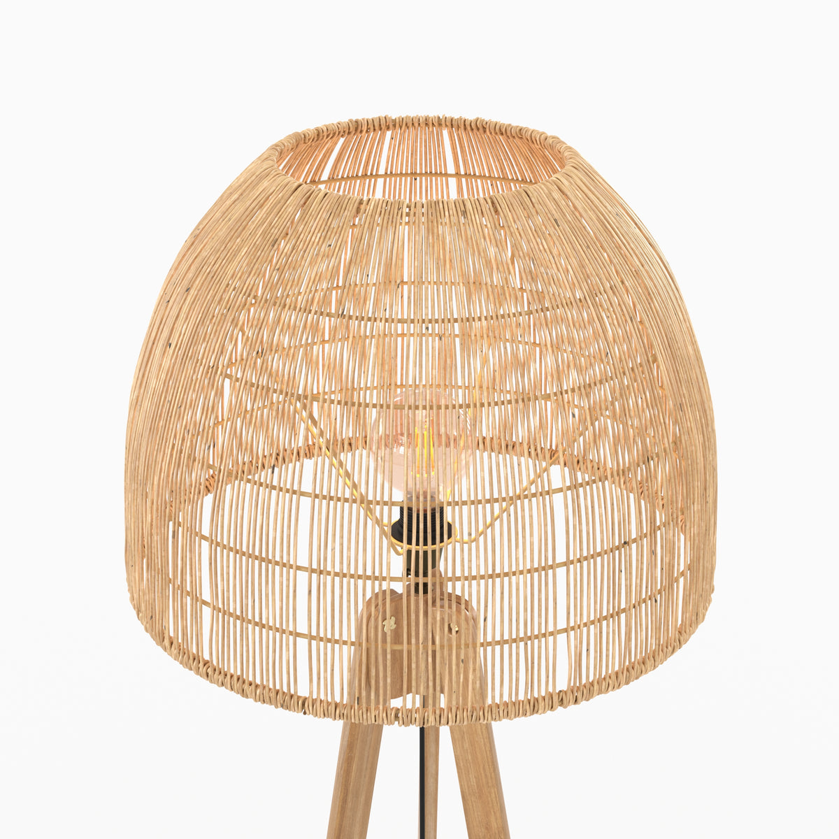 lampada da terra in legno di teak rattan treppiede corte