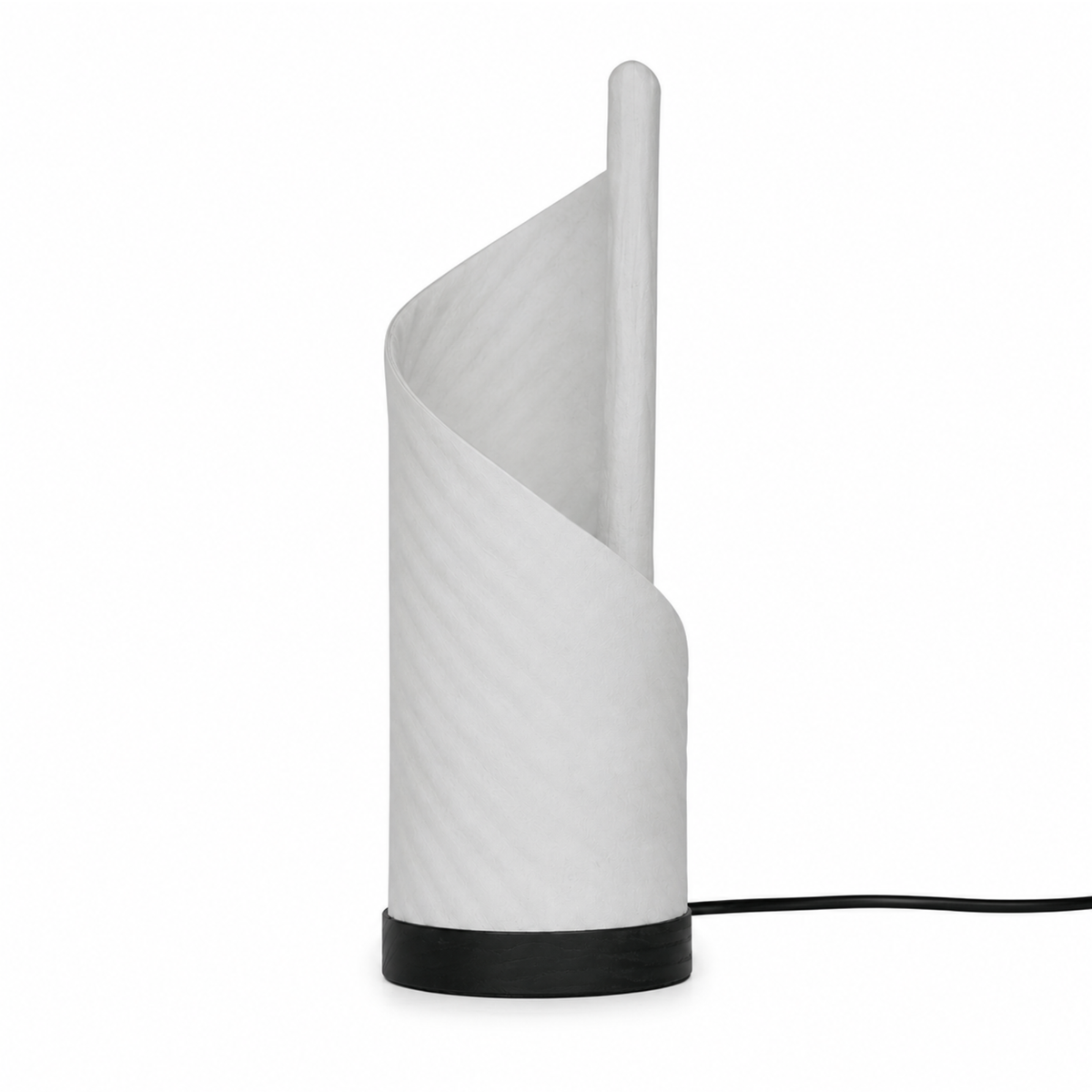 Lampe à poser Elya papier mâché bois blanc packshot fond blanc face – Maison Pavane