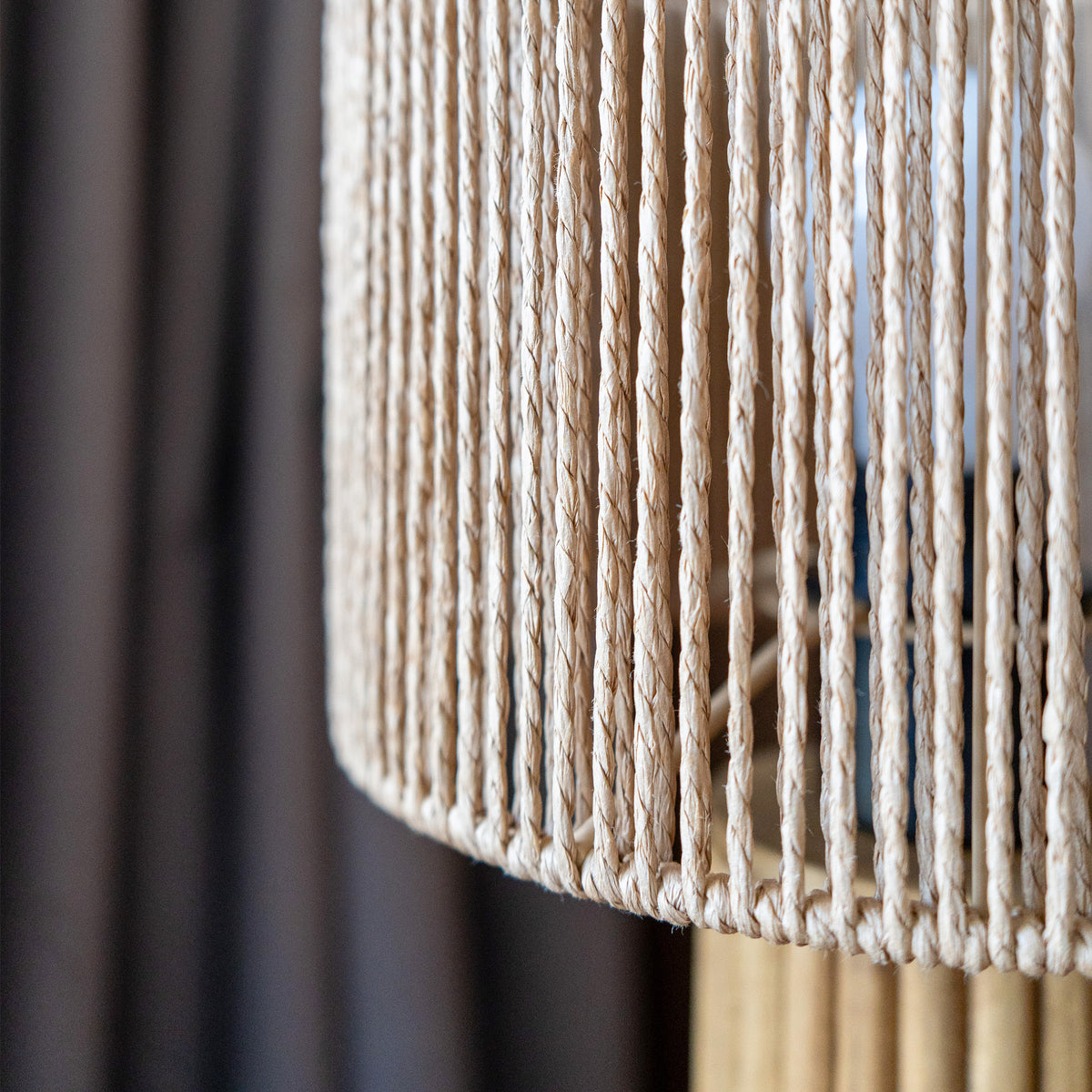 lampe a poser mira beton raphia zoom