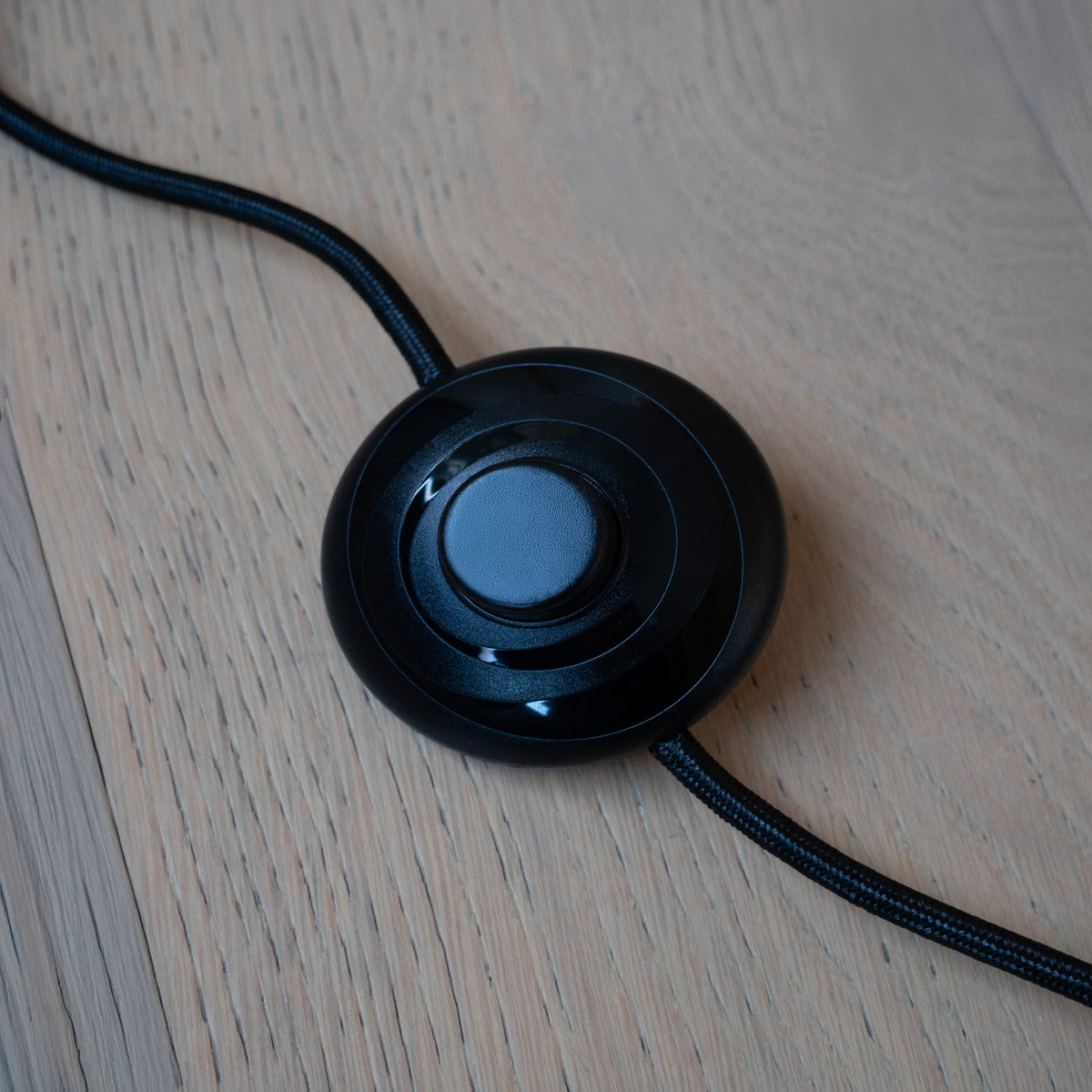 lampe_dettaglio_piedino_interruttore