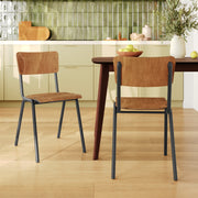 Lot de 2 chaises Clem en bois foncé et pieds en métal noir vue d'ensemble – Maison Pavane