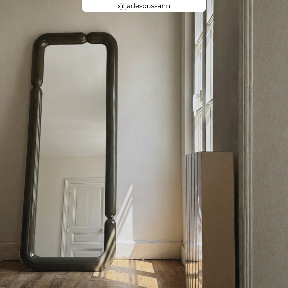 Miroir rectangulaire glossy kaki moulure – Maison Pavane