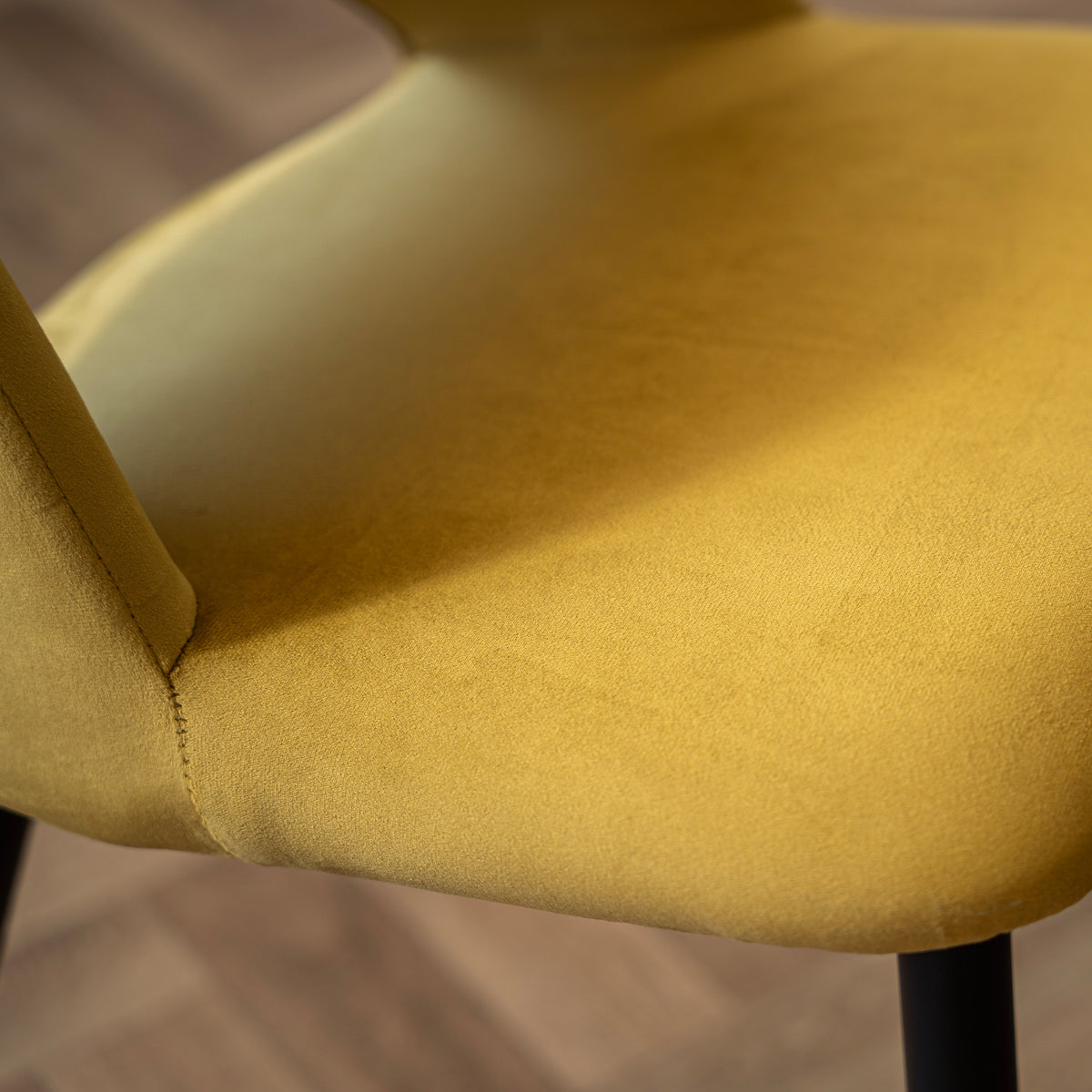 peneloppe chaise en velours jaune lot de 2