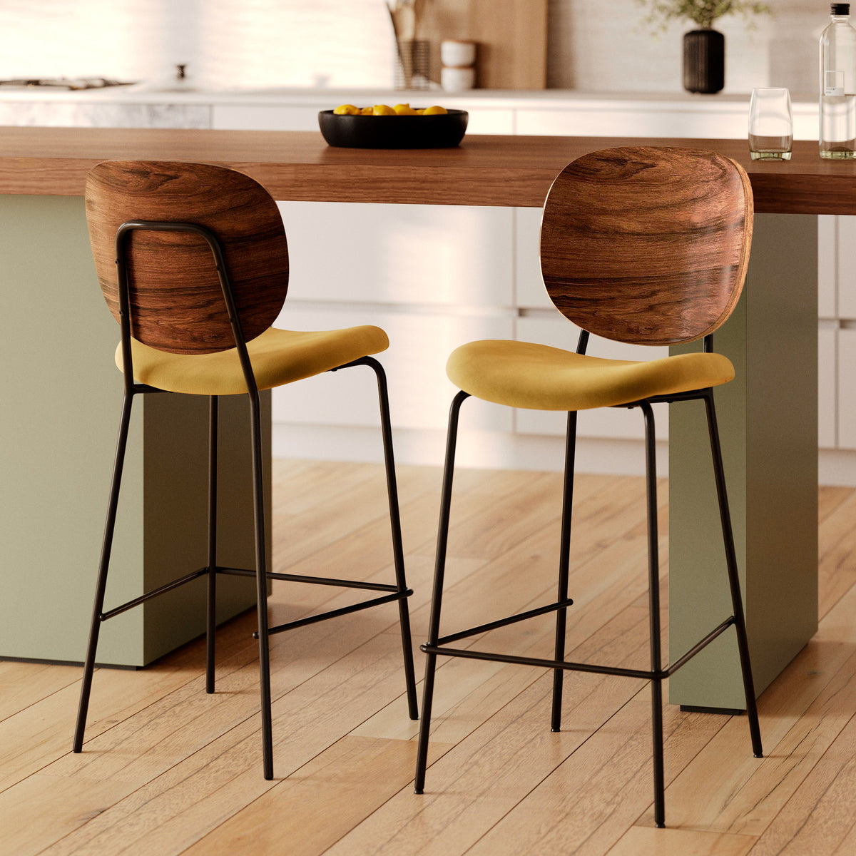 simone 2 chaises de bar 65 cm en velours jaune bois marron