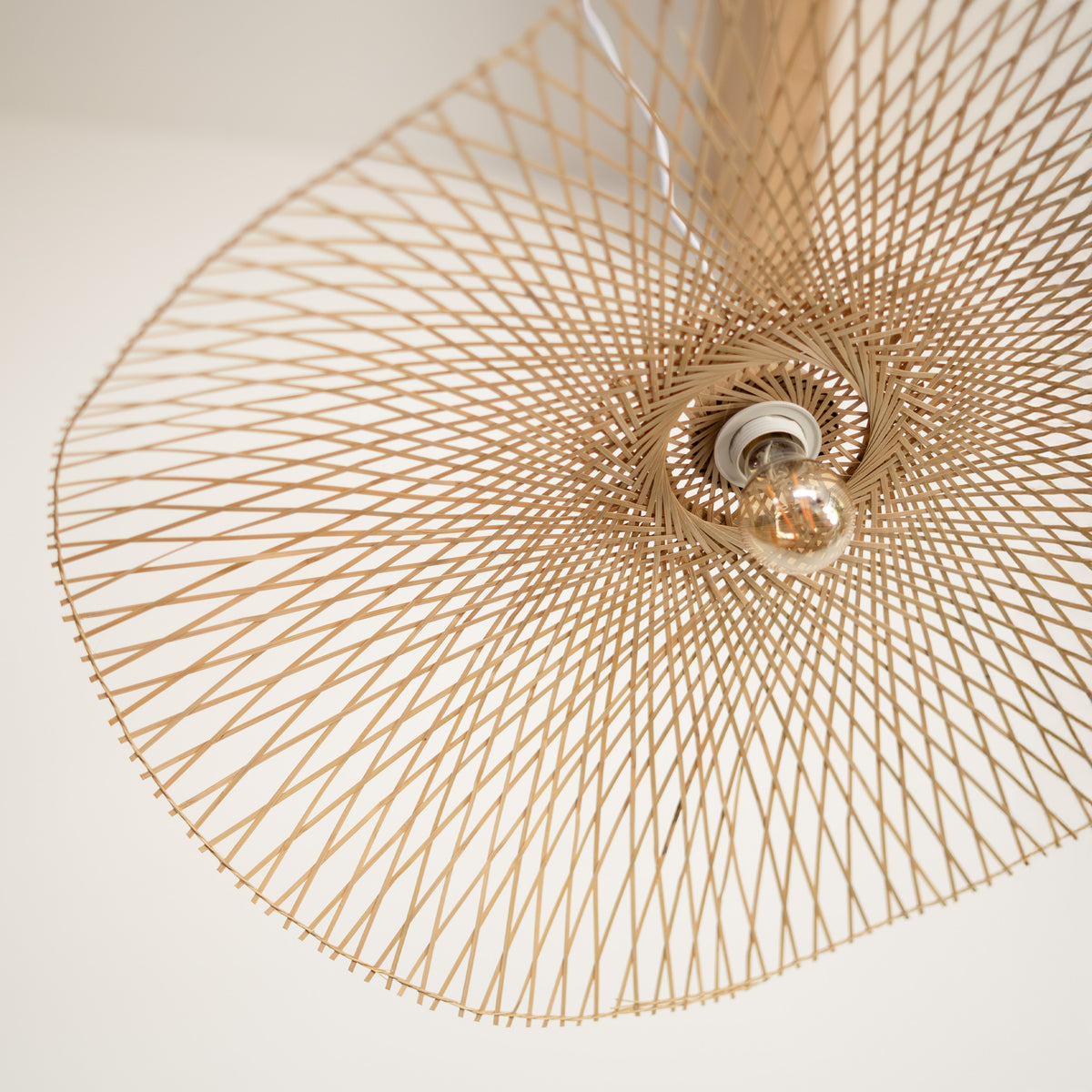 suspension en bambou ronde jipi fil blanc