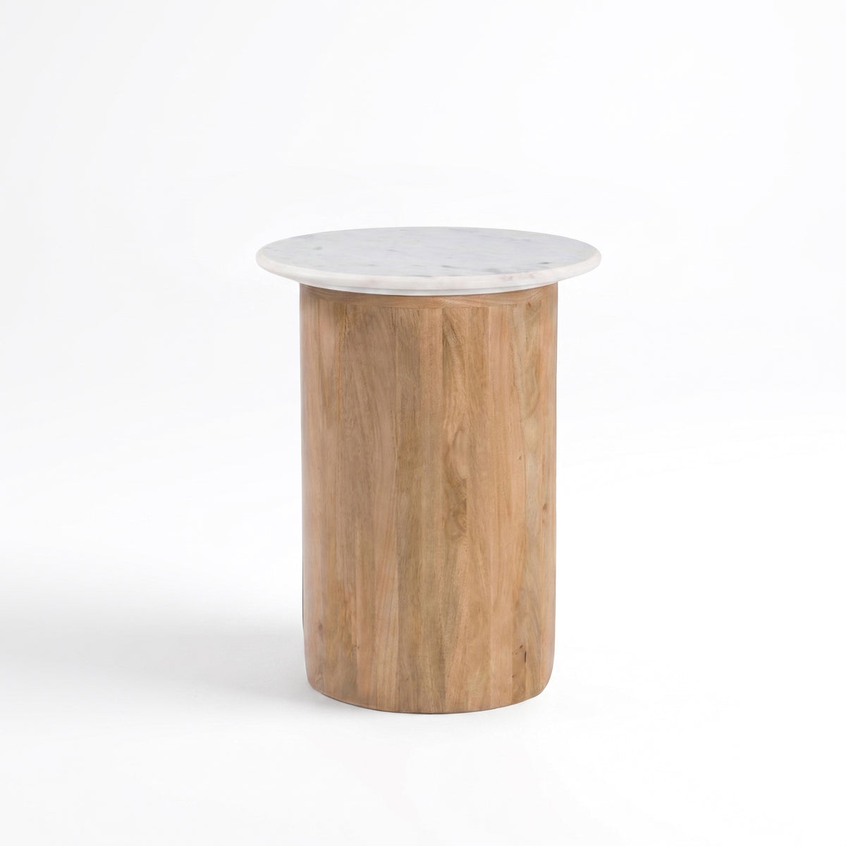 Table d'appoint Léana en marbre et bois de manguier, vue arrière - Maison Pavane