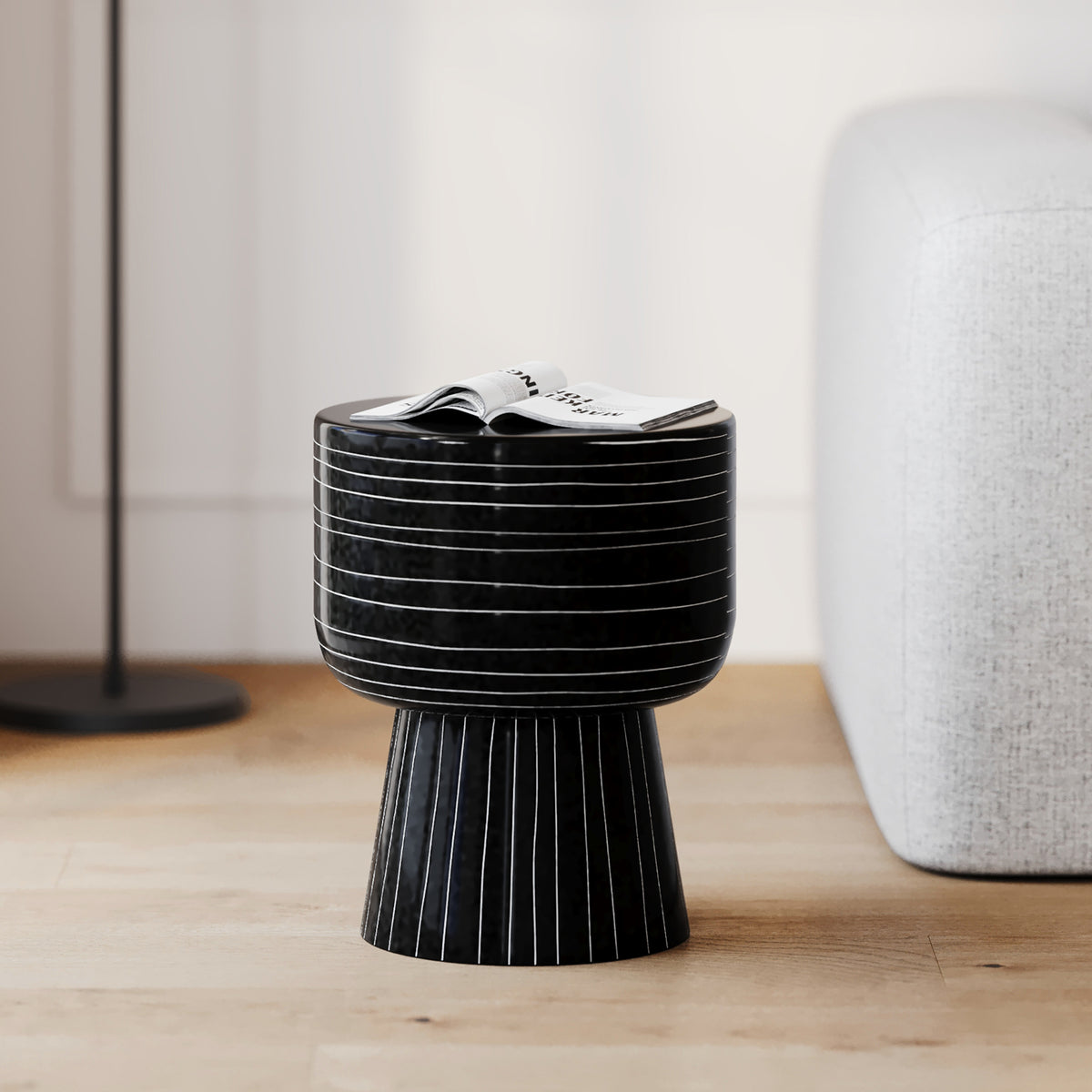 table d appoint en metal noir raye zita