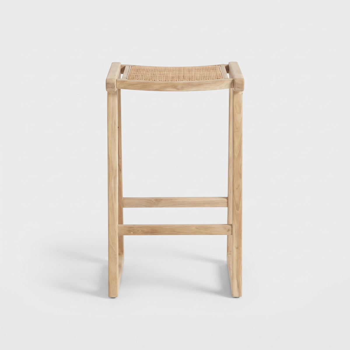 Taburete de bar de teca y ratán natural Haida 66 cm