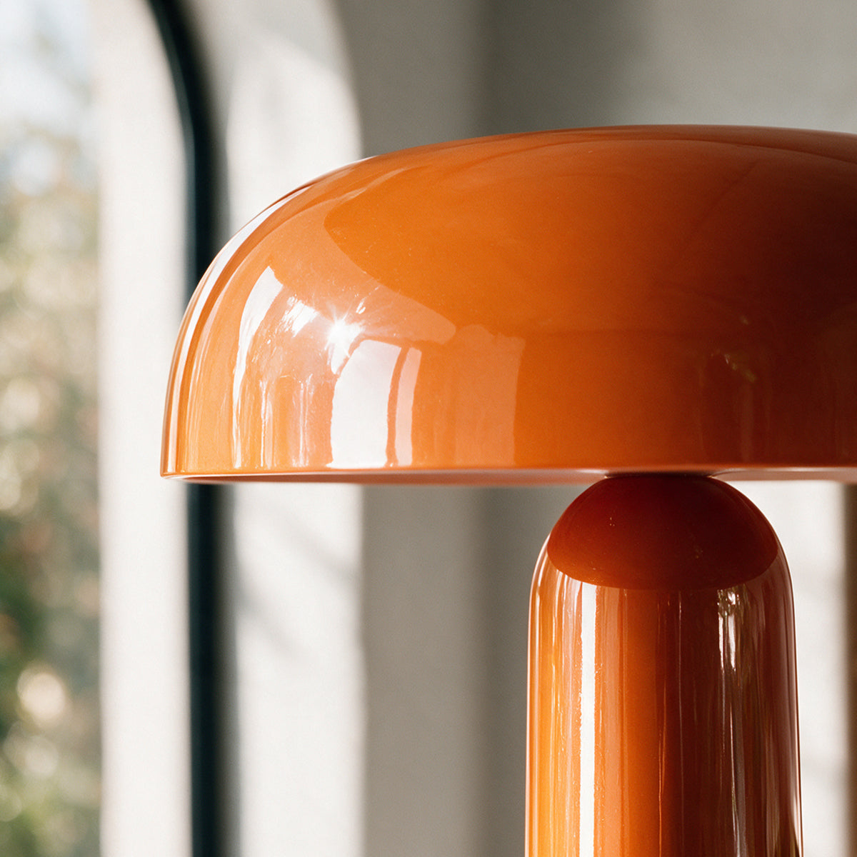 Zoom abat-jour métal glossy orange – Maison Pavane